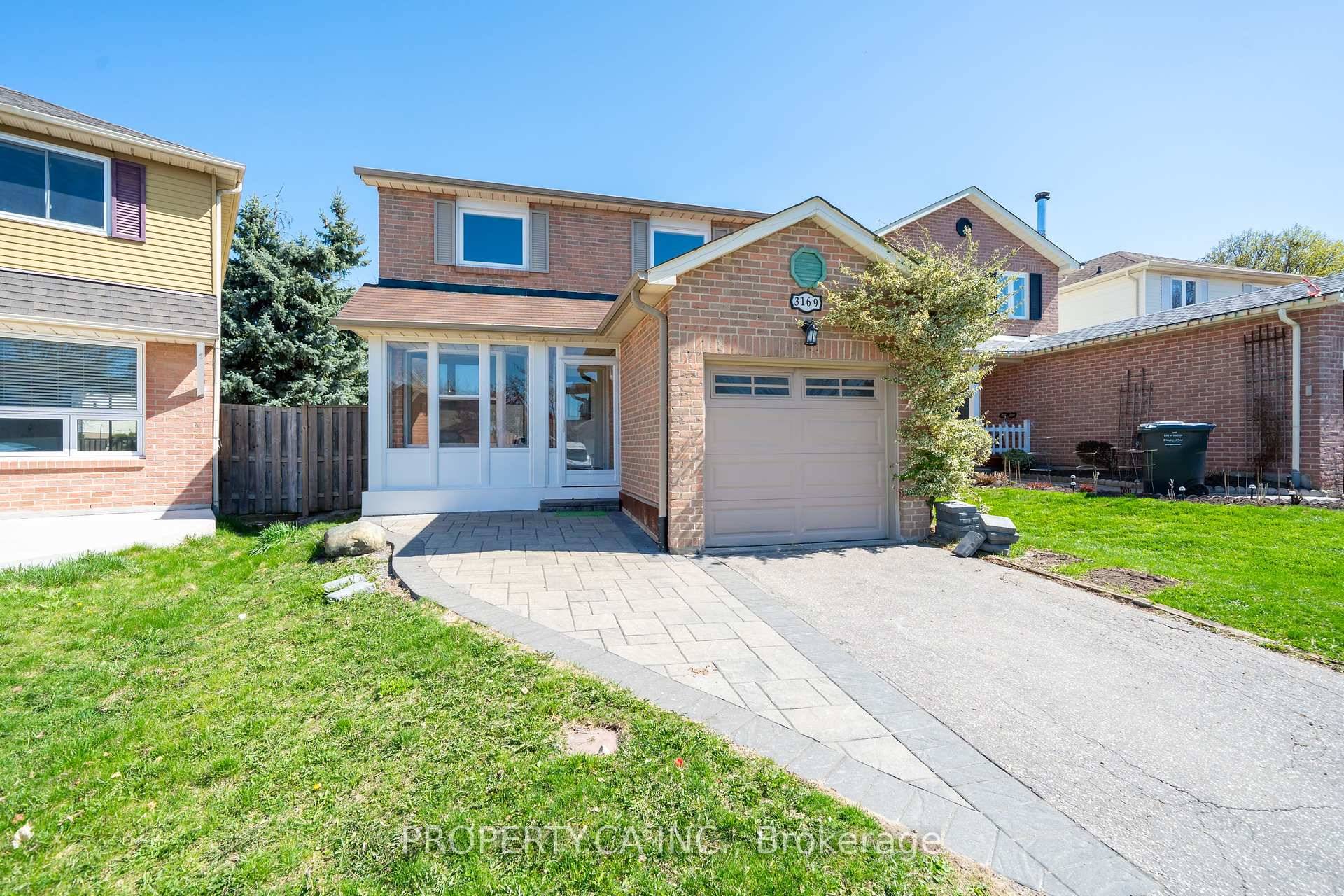 Beautifully upgraded detached home on a MASSIVE LOT in one of Meadow vales most sought after neighbourhoods !