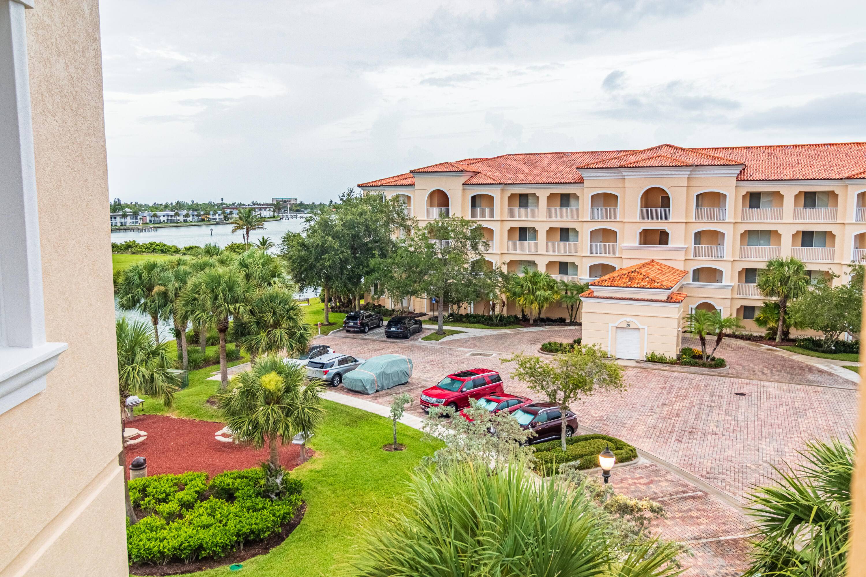 Very affordably priced penthouse in prestigious Harbor Isle West This expansive residence offers nearly 2, 000 square feet of refined potential, featuring two bedrooms, two bathrooms, a dedicated office, and ...