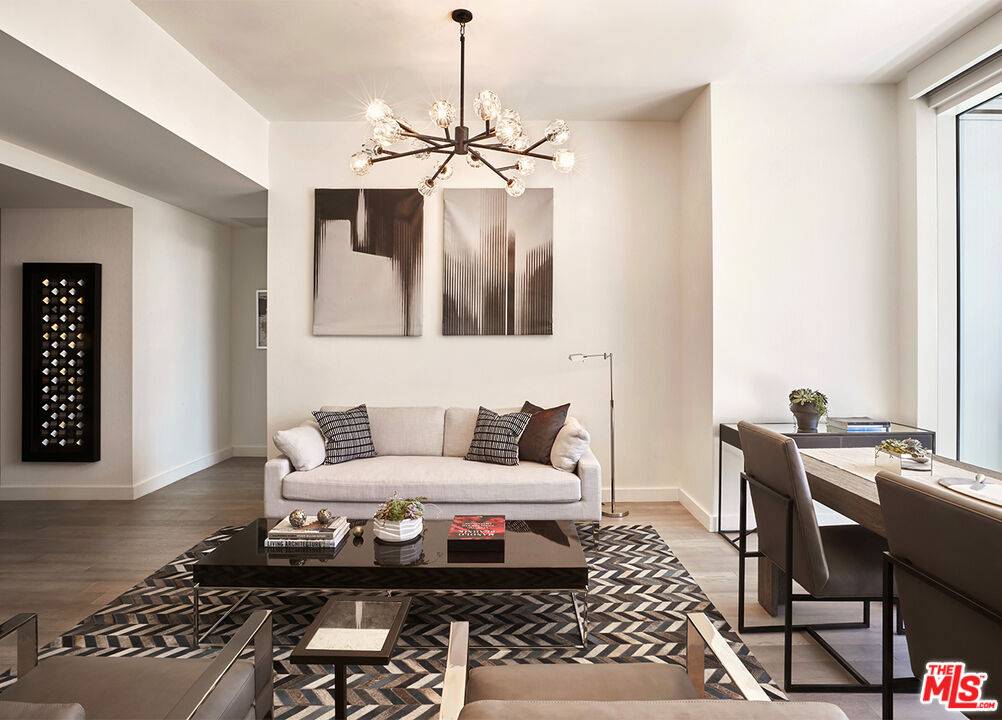 10000 Santa Monica Blvd 2BR Beverlywood La