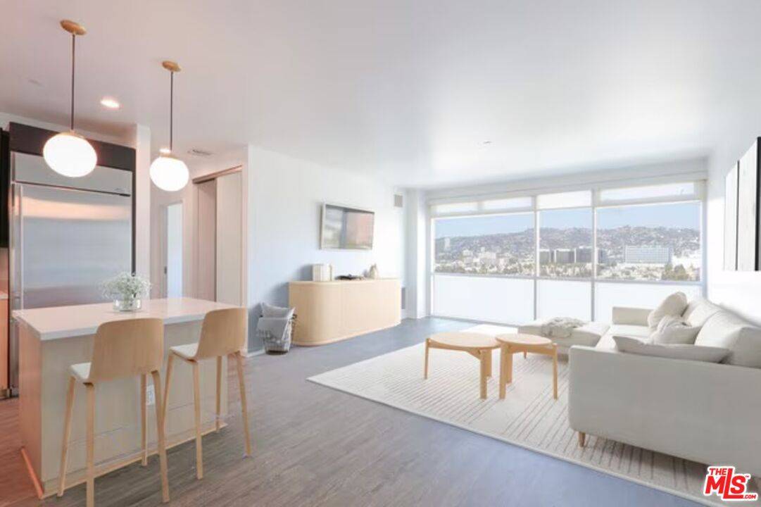 8601 Wilshire Blvd 1BR Beverly Grove La