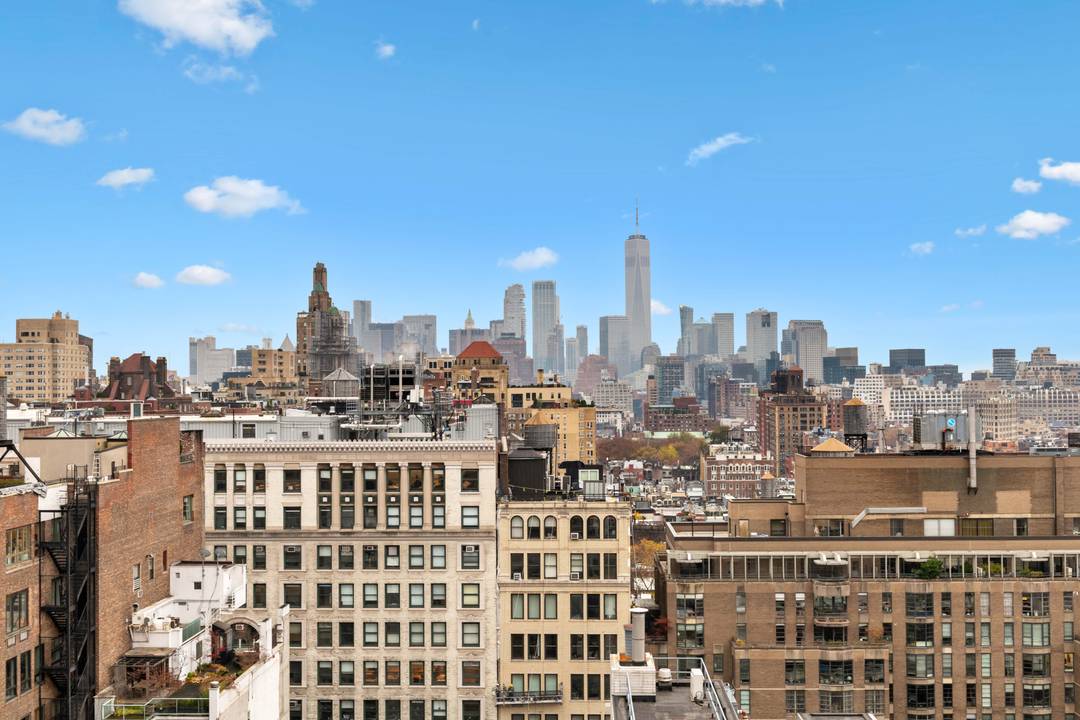 WELCOME HOME TO RESIDENCE 2115 AT 10 WEST 15TH STREET Did you ask for SUN and VIEWS ?