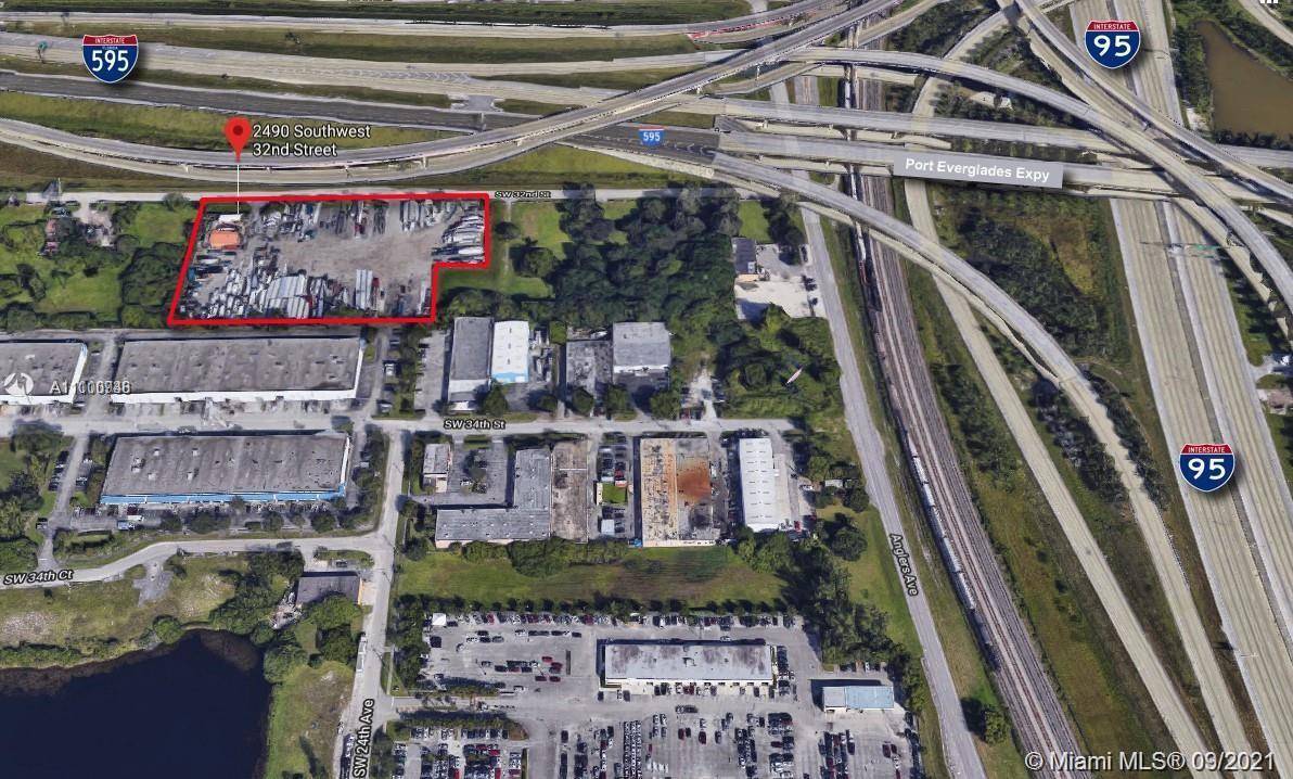 Stan Goldberg with GOLD HARBOR REALTY Commercial department, is pleased to present the opportunity to Lease 3.