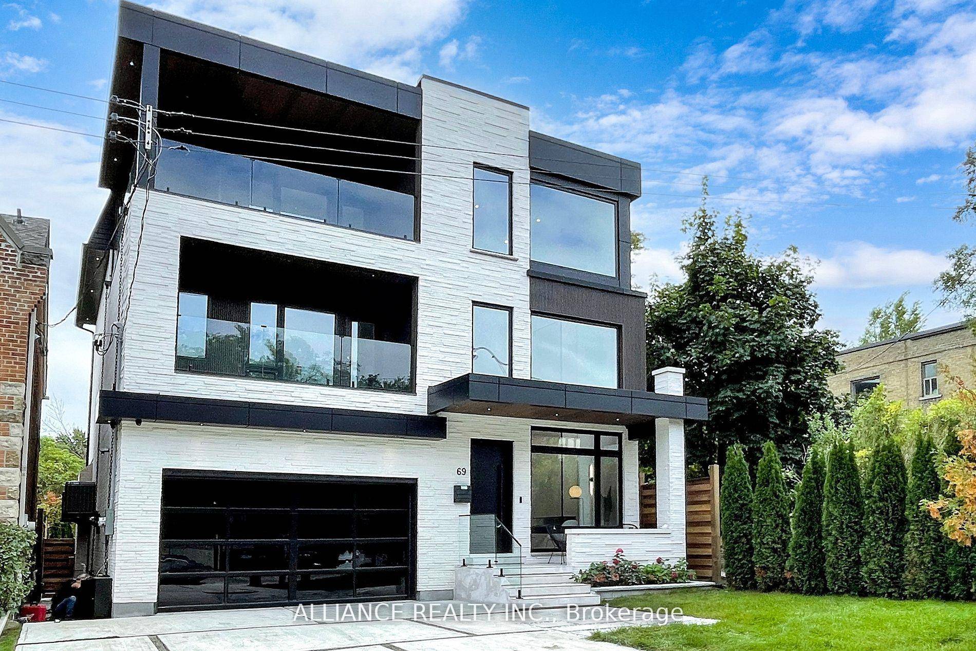 Sleek Luxurious 5 Bedroom 3 Storey architectural masterpiece, located in the exclusive Forest Hill South.