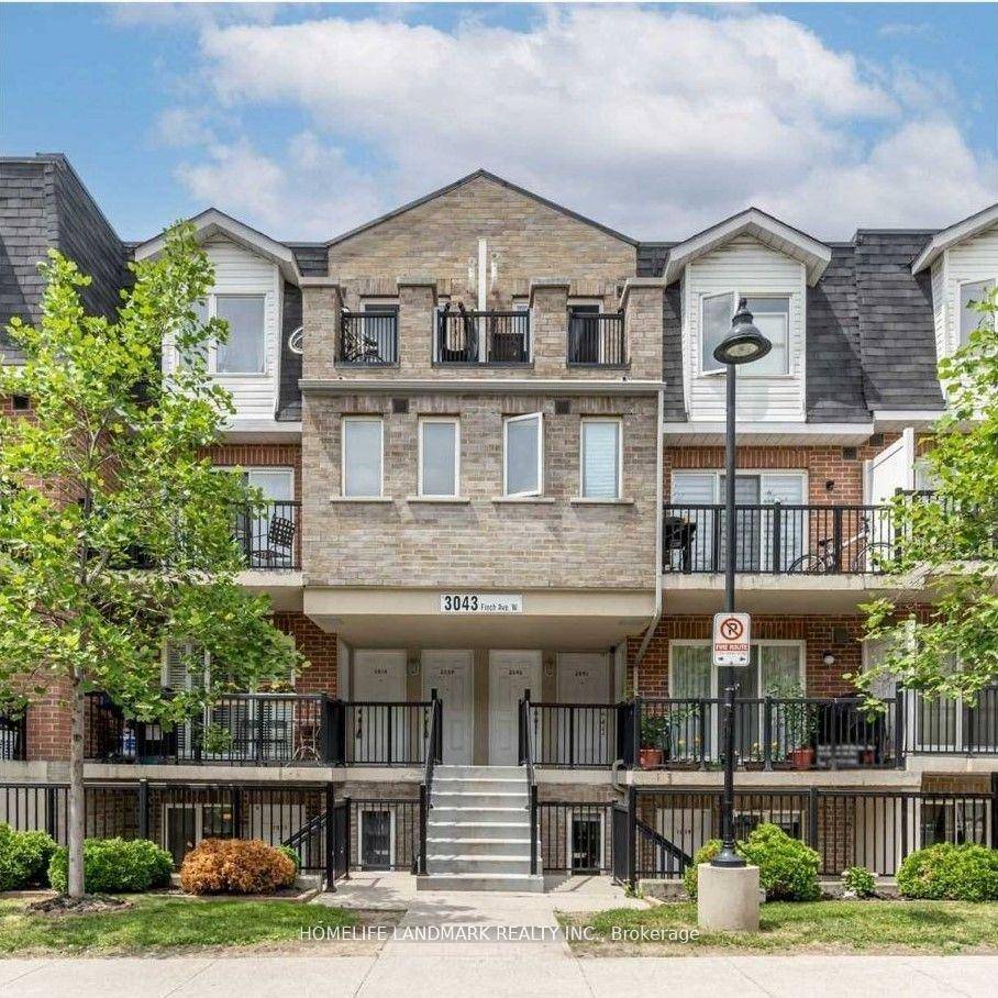 Renovated Townhome in Desirable Harmony Village, Steps to Humber River, Open Concept Living and Dining w.