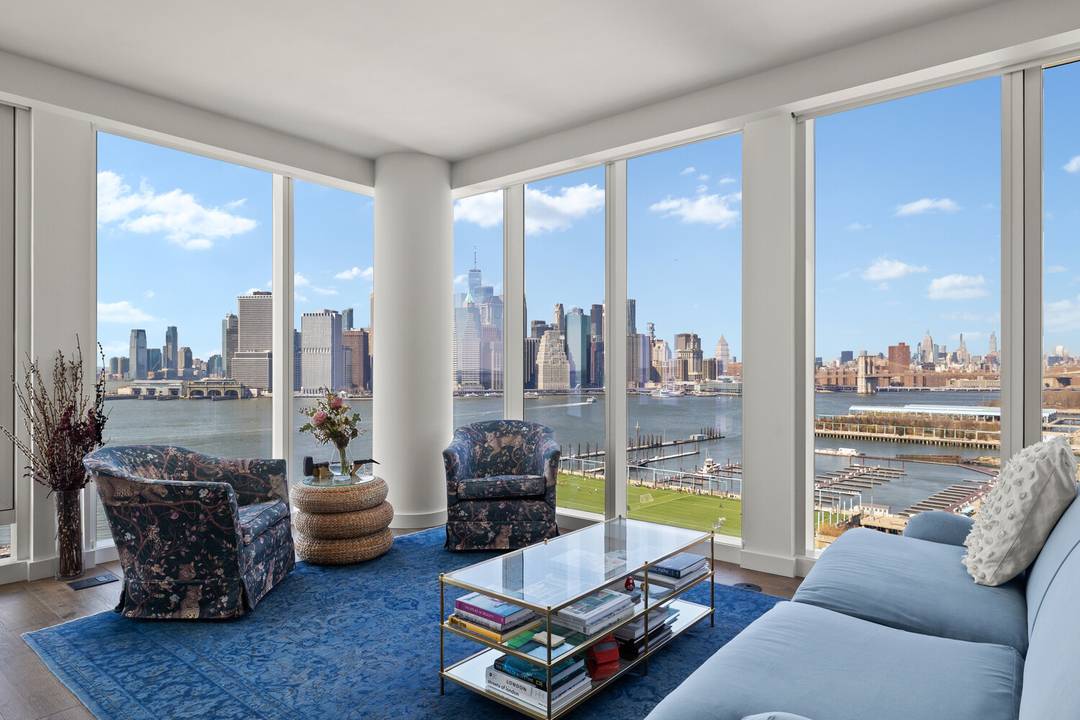 Residence 16B at Quay Tower offers exceptional waterfront living in one of Brooklyn's premier full service buildings.