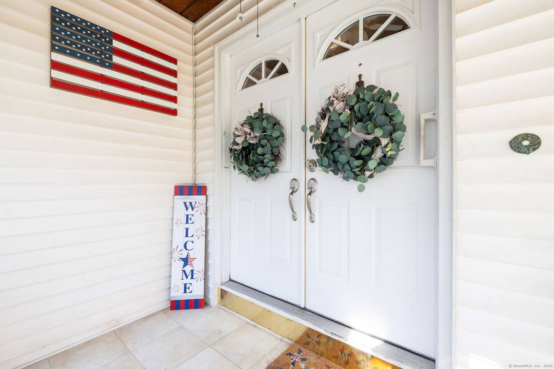 Welcome to this beautifully updated 3 bedroom, 2.