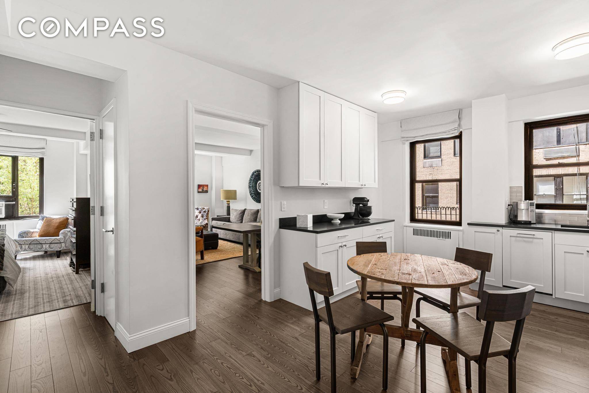 This beautifully renovated, sunny, and spacious one bedroom corner apartment boasts western and southern exposures.