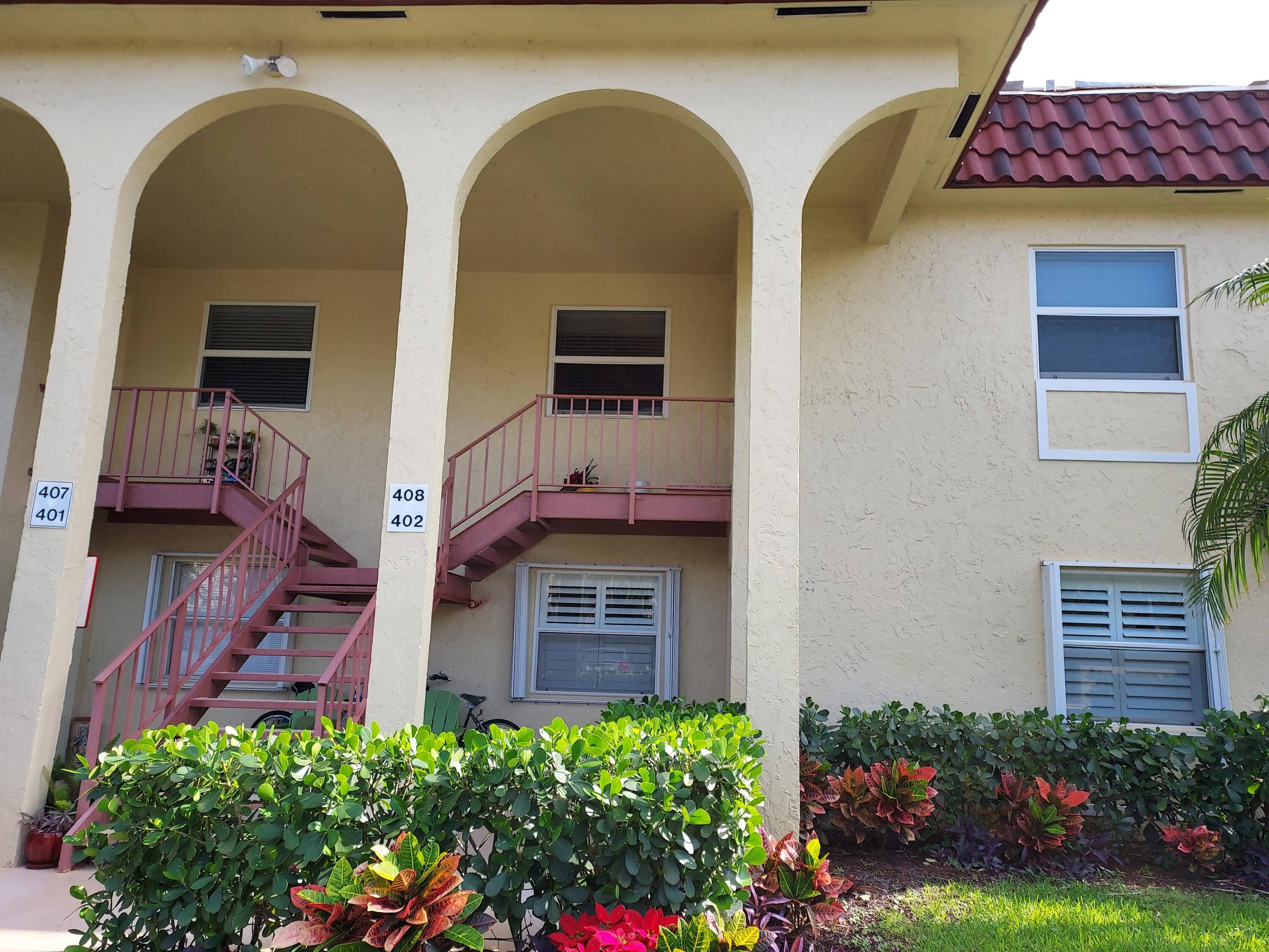 Very nice, comfortable, hard to find, 3 bedroom unit.
