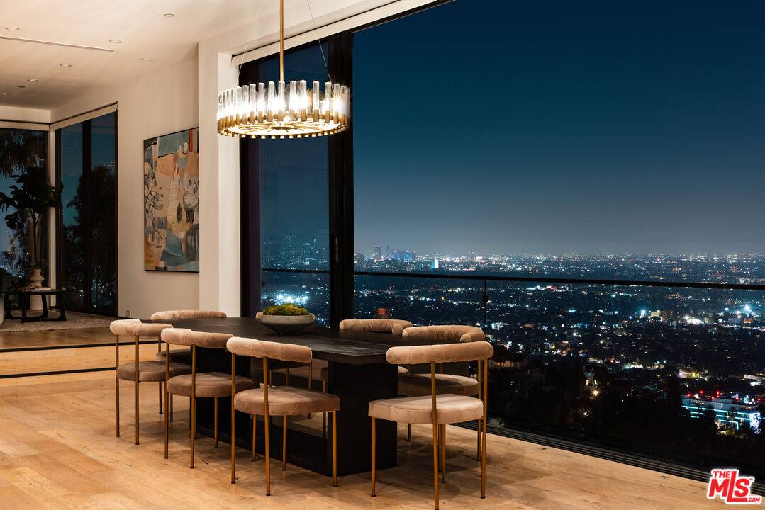 8650 Franklin Ave 4BR Sunset Strip La