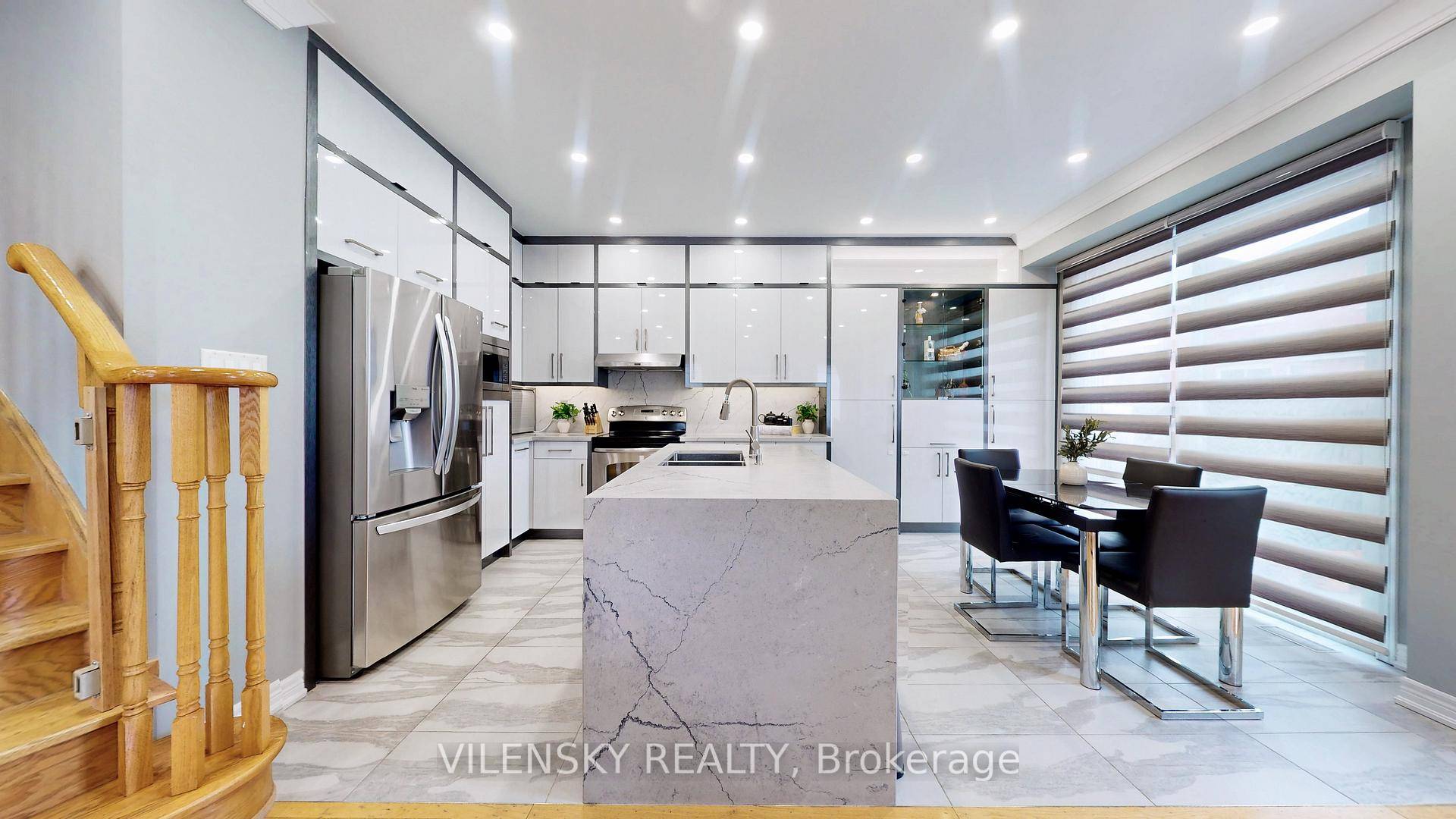Stunning Renovated Home Located In The Heart of Richmond Hill Top 8 Reasons You Will Love This Home 1 Upgraded Corner Townhome Nestled In The Highly Sought After Jefferson Community ...
