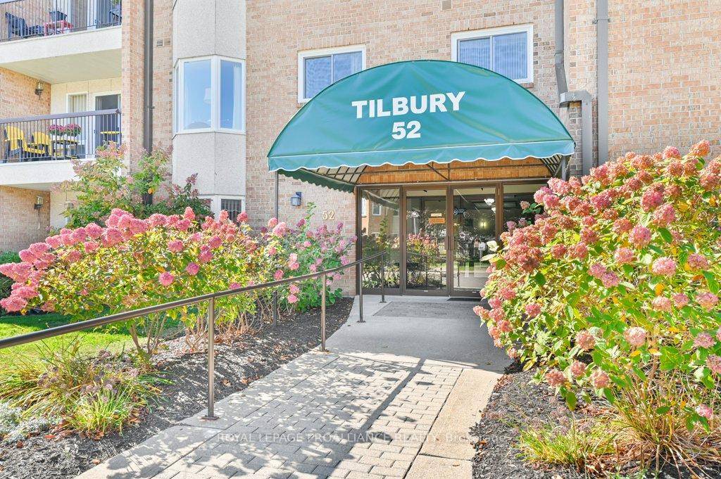 QUICK POSSESSION Corner Unit at the Tilbury Building of the Westwind Condos !