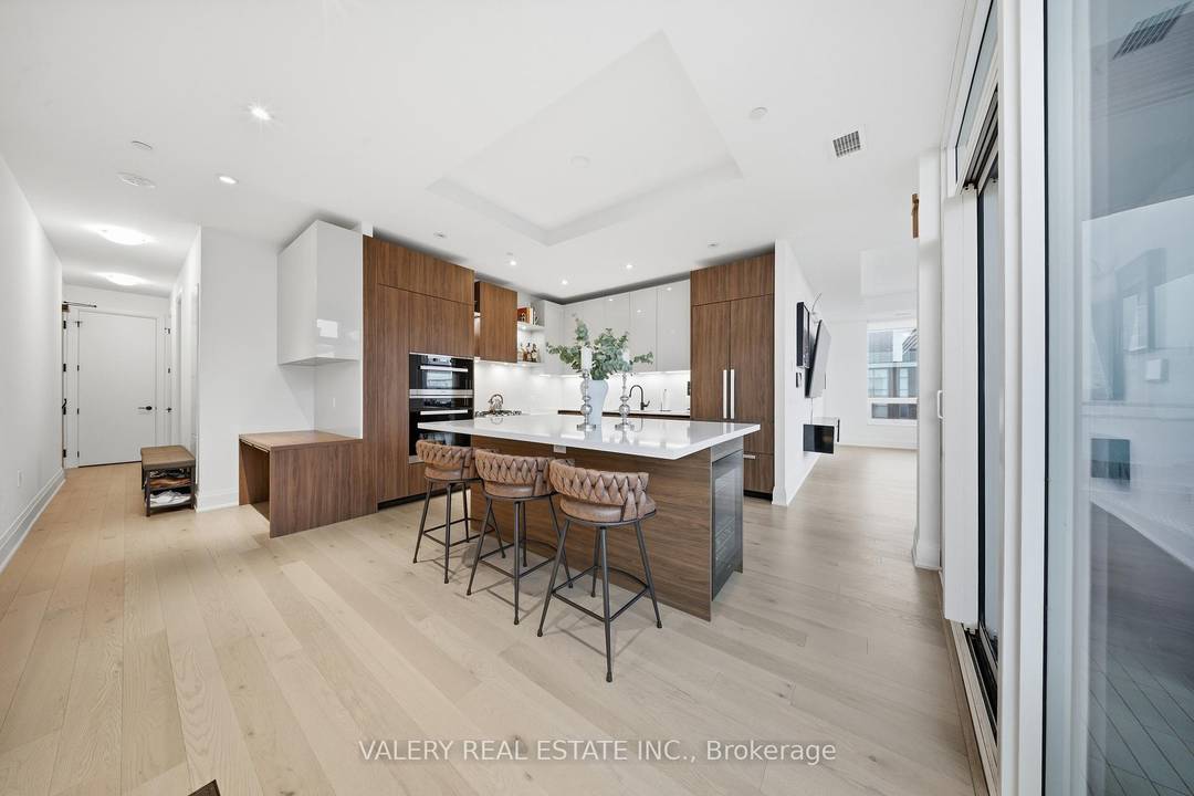 Seller is a RREA. Experience boutique luxury living in the heart of Port Credit with this 1 bedroom den, 2 bath custom condo spanning 1, 020 sq.