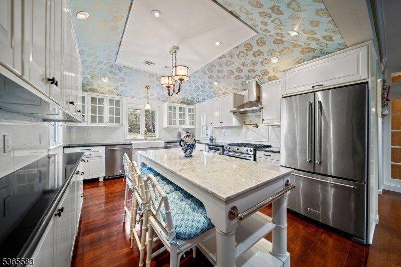 Welcome to Your Dream Home at 18 Pepperidge Tree Terrace, Kinnelon, NJ.
