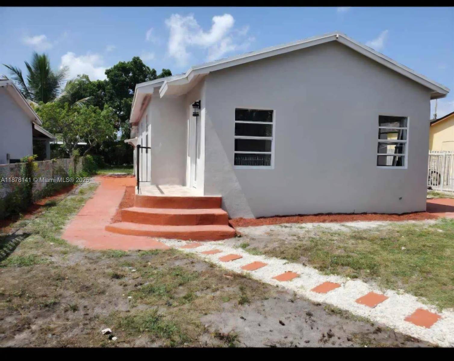 This charming house sits on an expansive lot, offering you the perfect balance of privacy and convenience.