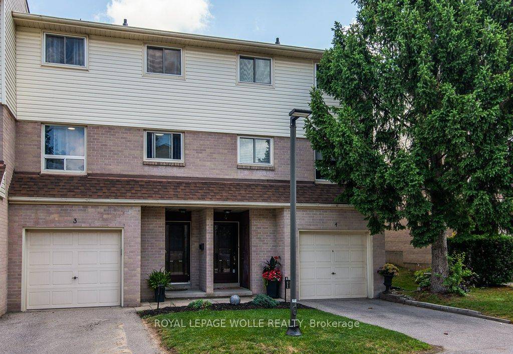 Welcome home to this Beautiful and Spacious 3 bedroom, multi level townhouse in a very desirable location, perfect home for first time buyers, professionals, or families looking for comfort and ...