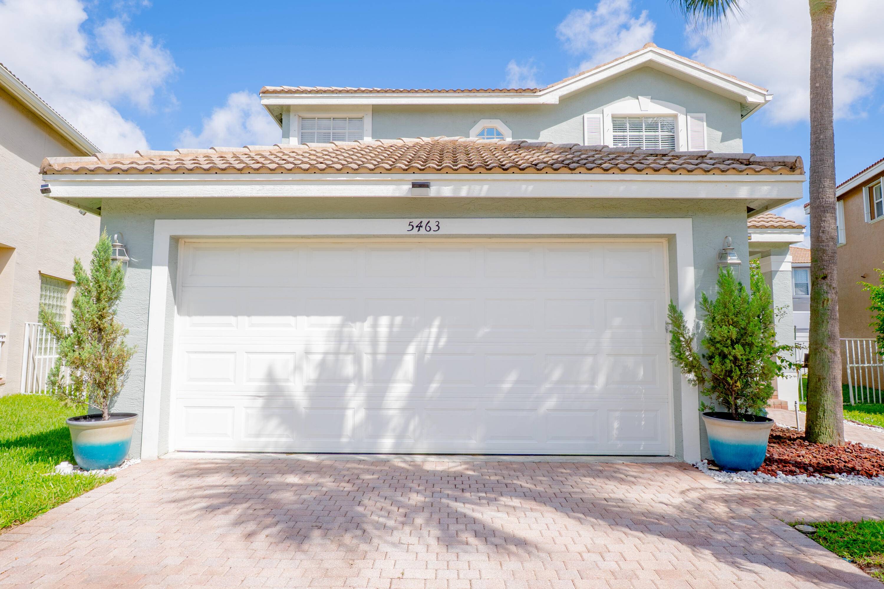 Upgraded Move In Ready Home in Nautica Isles !