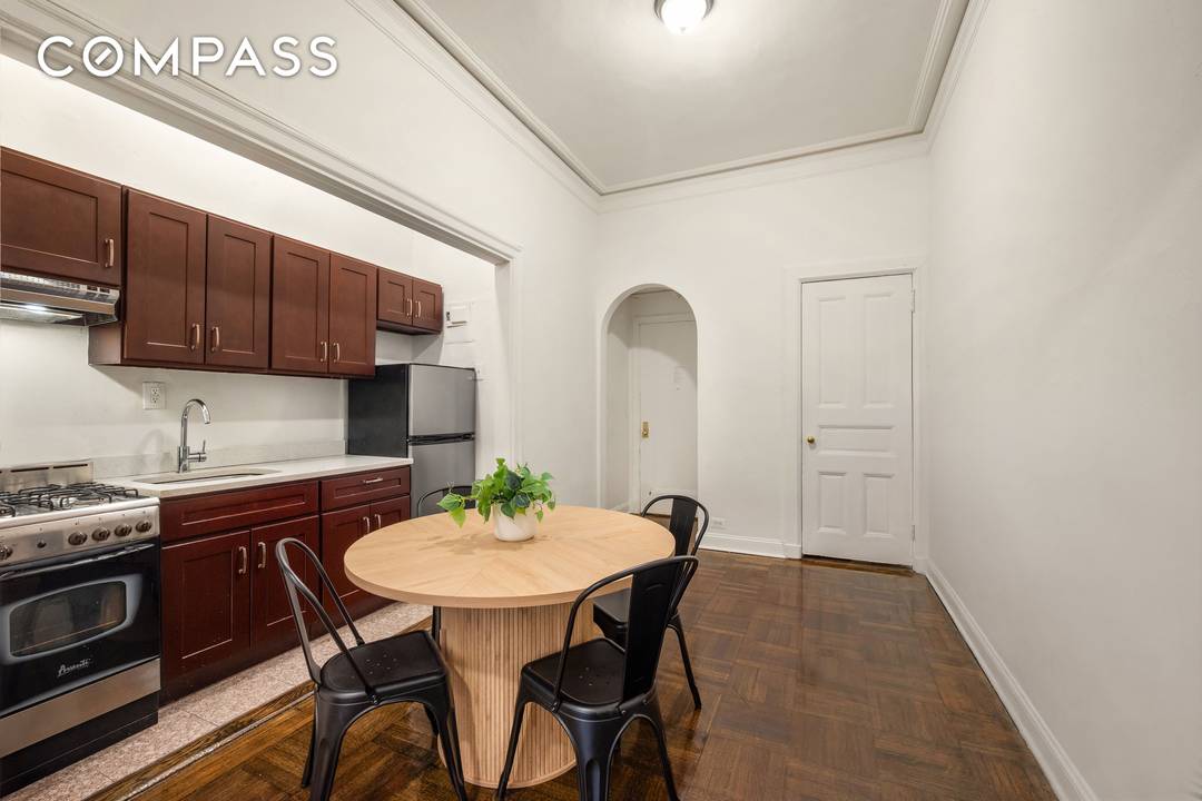 Welcome to Residence 3F at 284 Fifth Avenue a beautifully proportioned home ideally positioned in the heart of NoMad, where classic Manhattan architecture meets modern downtown living.
