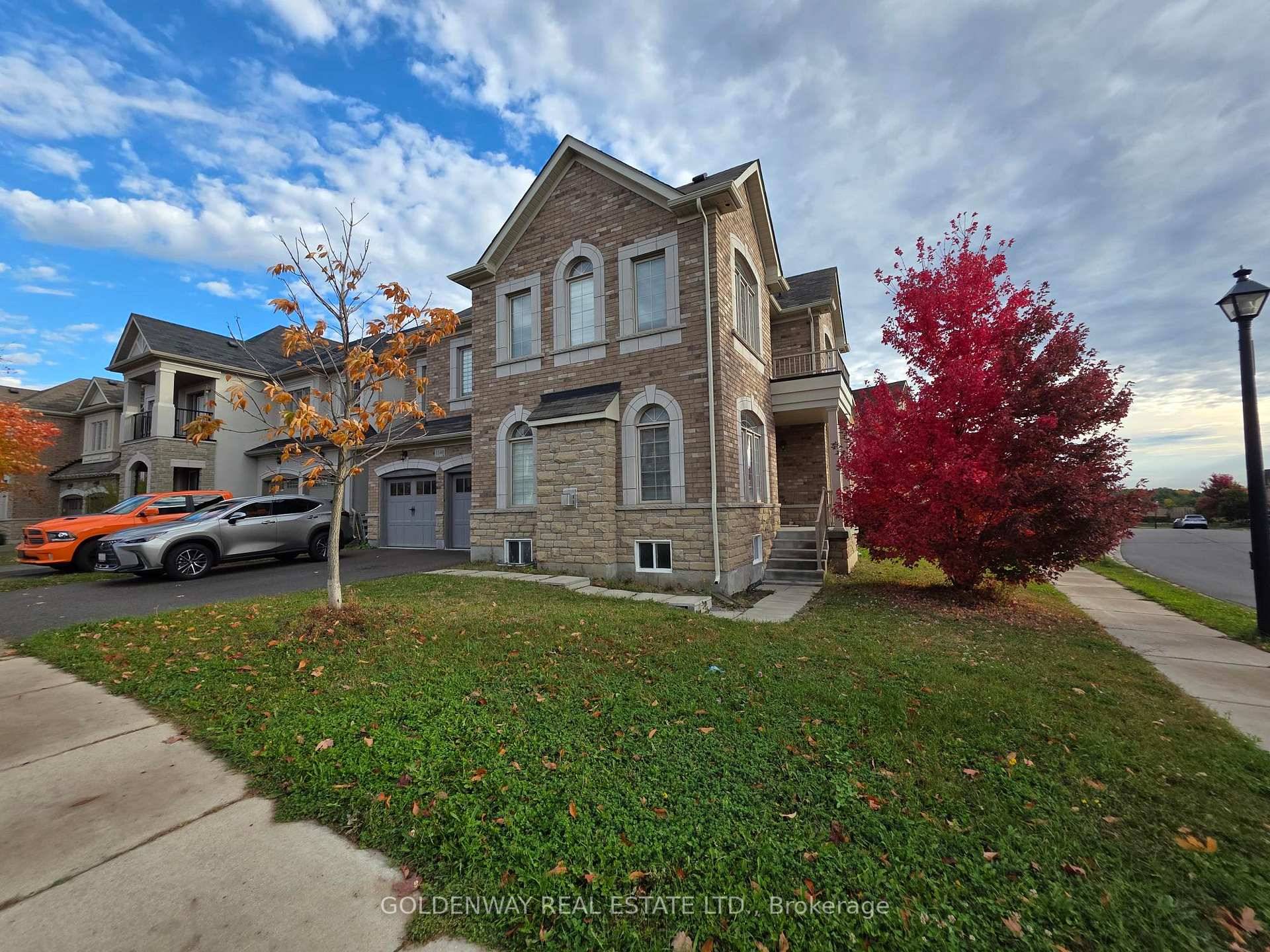 Detached Home in Desirable Neighbourhood.