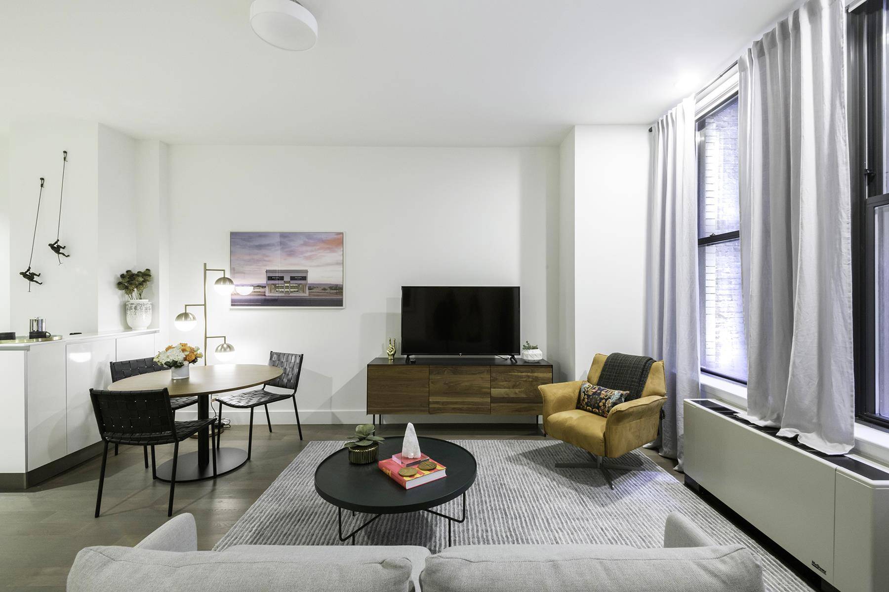 Luxurious One Bedroom One Bath Condo Experience urban elegance at The Broad Exchange Building.
