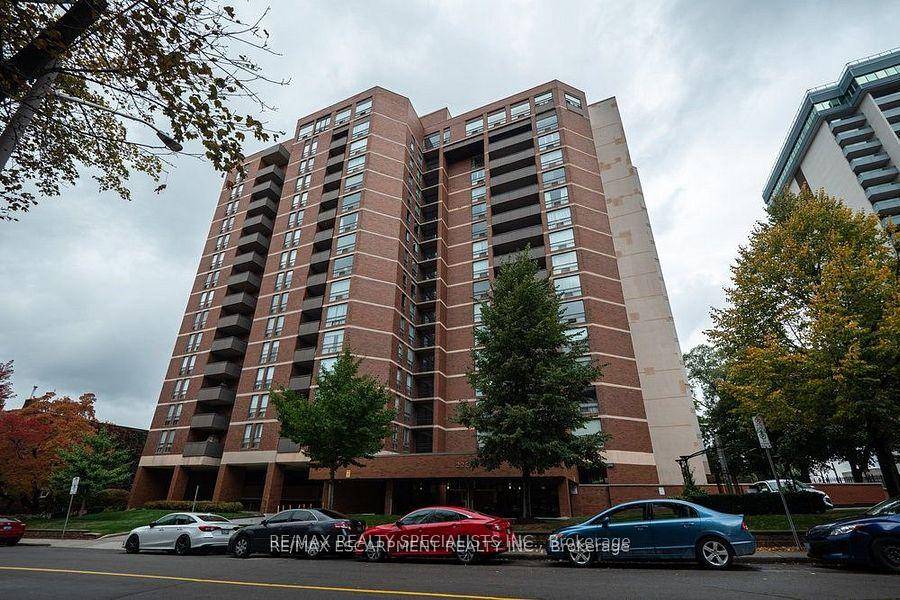 RARE, ONE OF A KIND In Amazing Durand Location !