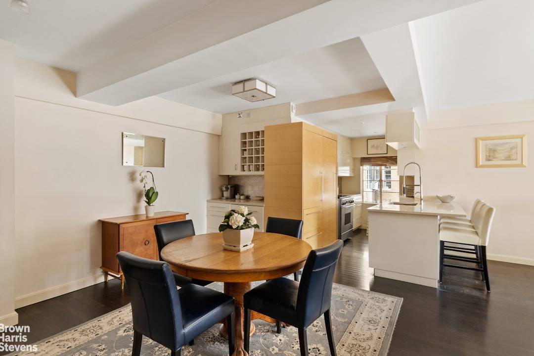 Situated in one of Central Park West's most coveted full service cooperatives, this spacious two bedroom, two bathroom home is move in ready, and offers elegant proportions, abundant light, and ...