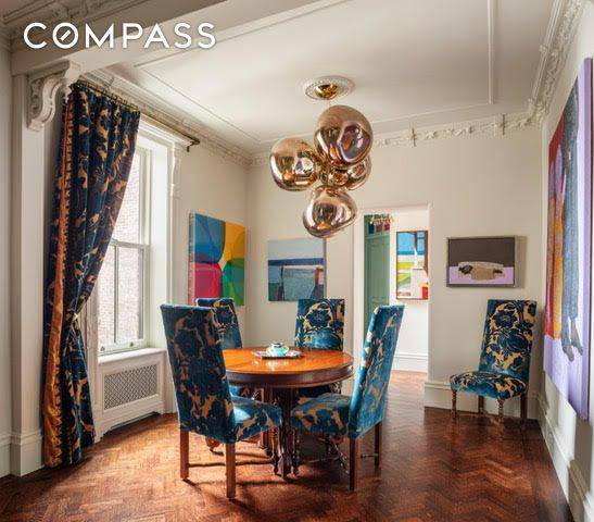 Key to the Park ! For the discerning buyer Two bedrooms designed into one bedroom This exquisitely designed apartment has been meticulously restored, having undergone an extensive renovation with no ...