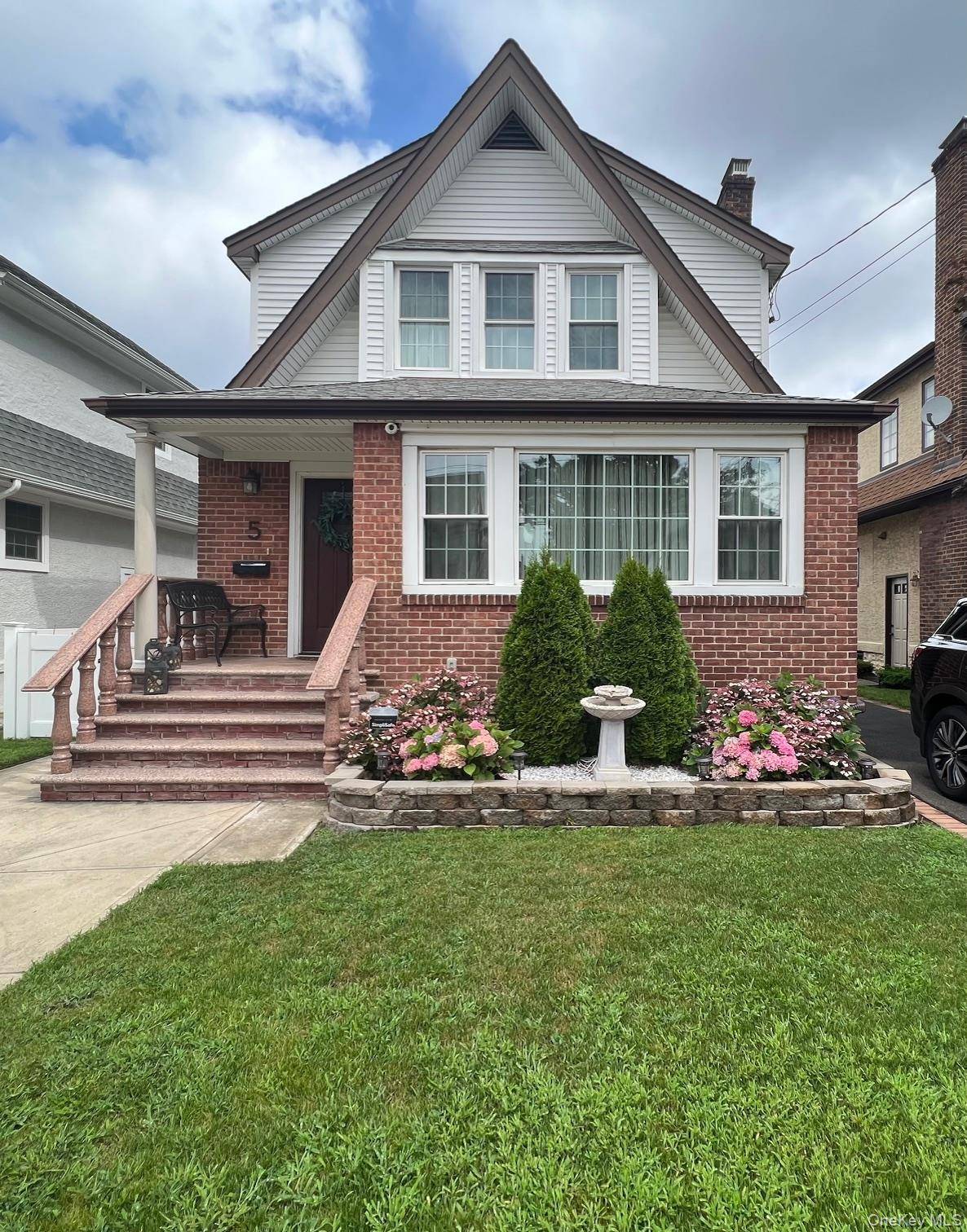 Step into this beautiful 3 bedroom, 1.