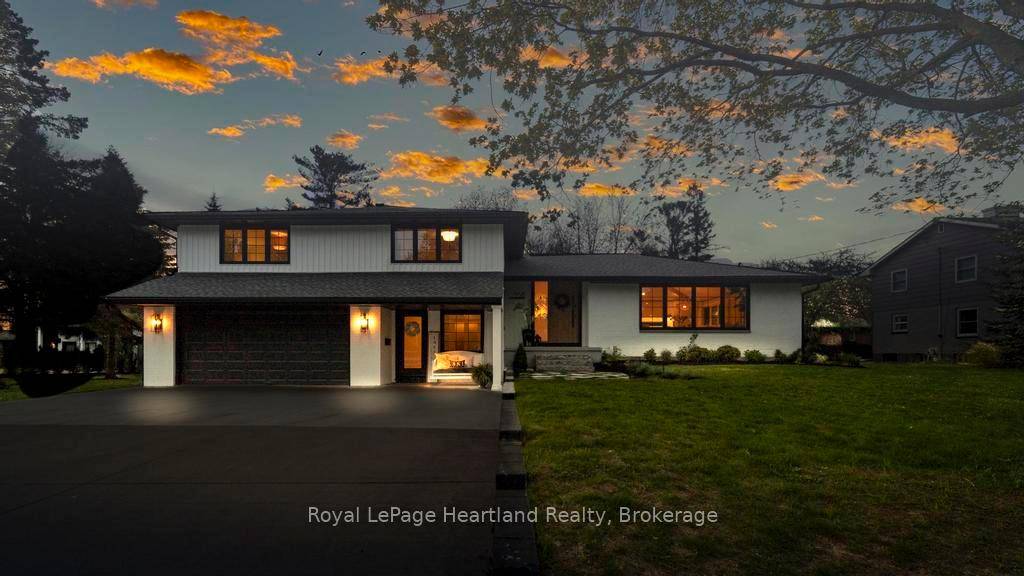 Desirable West end executive home within 5 min walking distance to all schools and a 50 m walk to beach access.