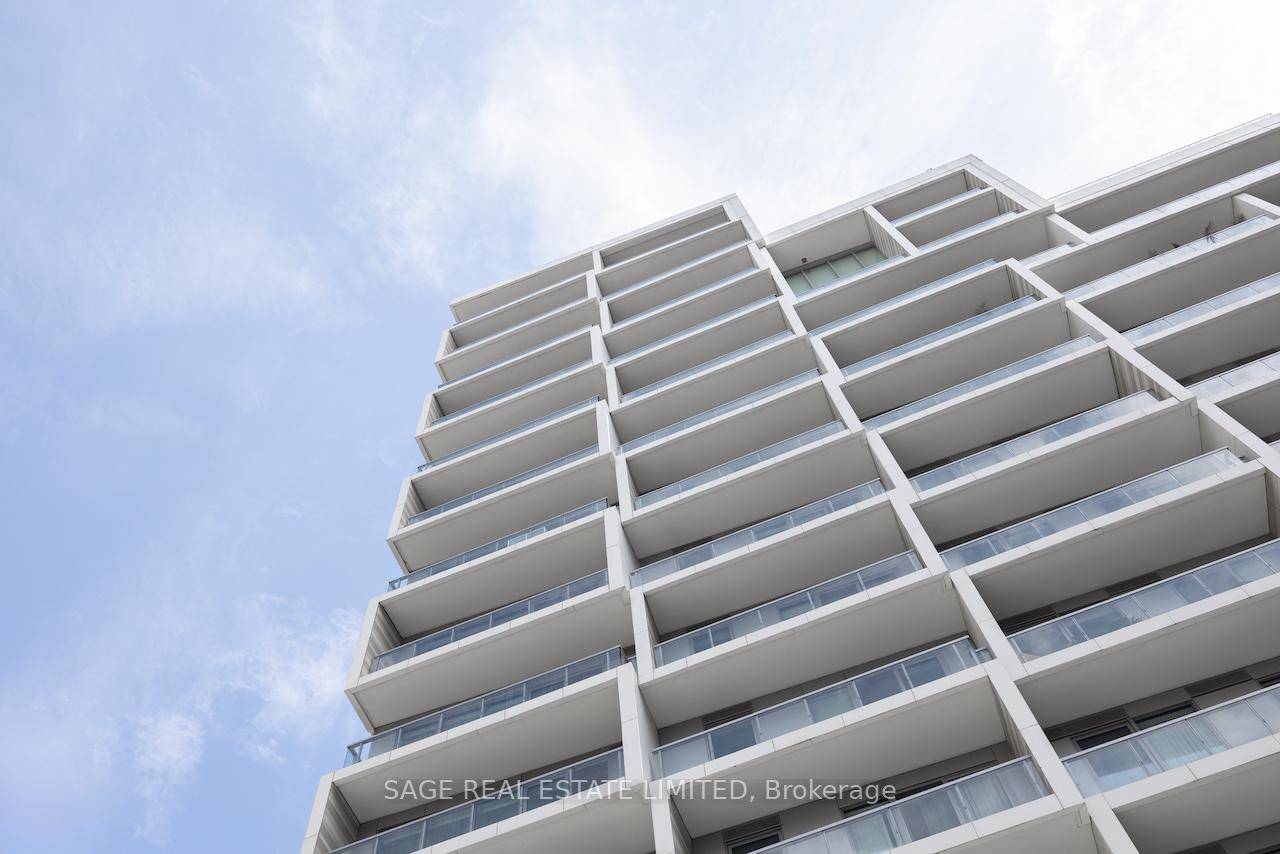 Welcome to an unparalleled living experience at Tridel's Aquabella.