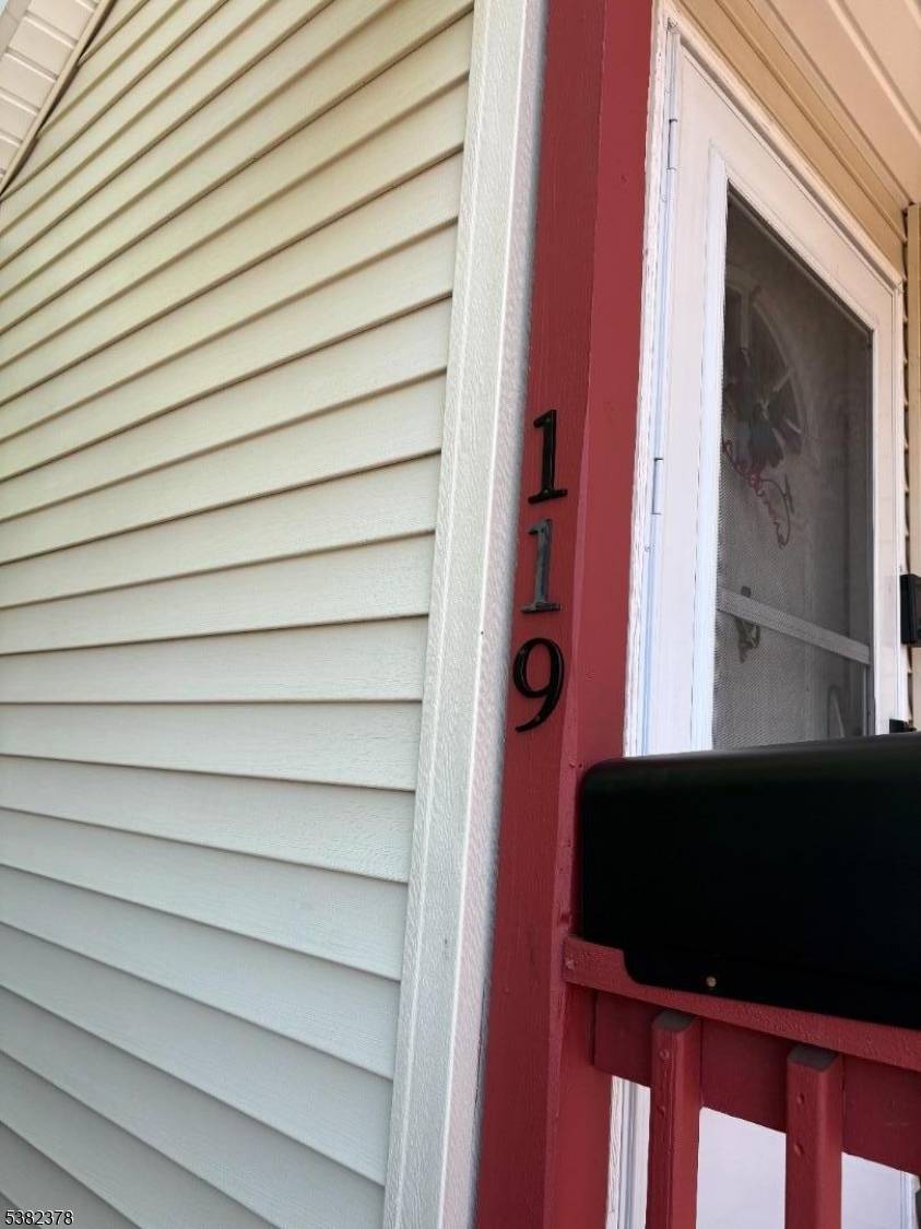 ACTUAL ADDRESS IS 119 OXFORD ST ONE FAMILY HOME OFFERING OPEN FLOOR PLAN W LIVING RM, MODERN KITCHEN W DINING ISLAND, 2 BEDROOMS, ADTL RM BATH.