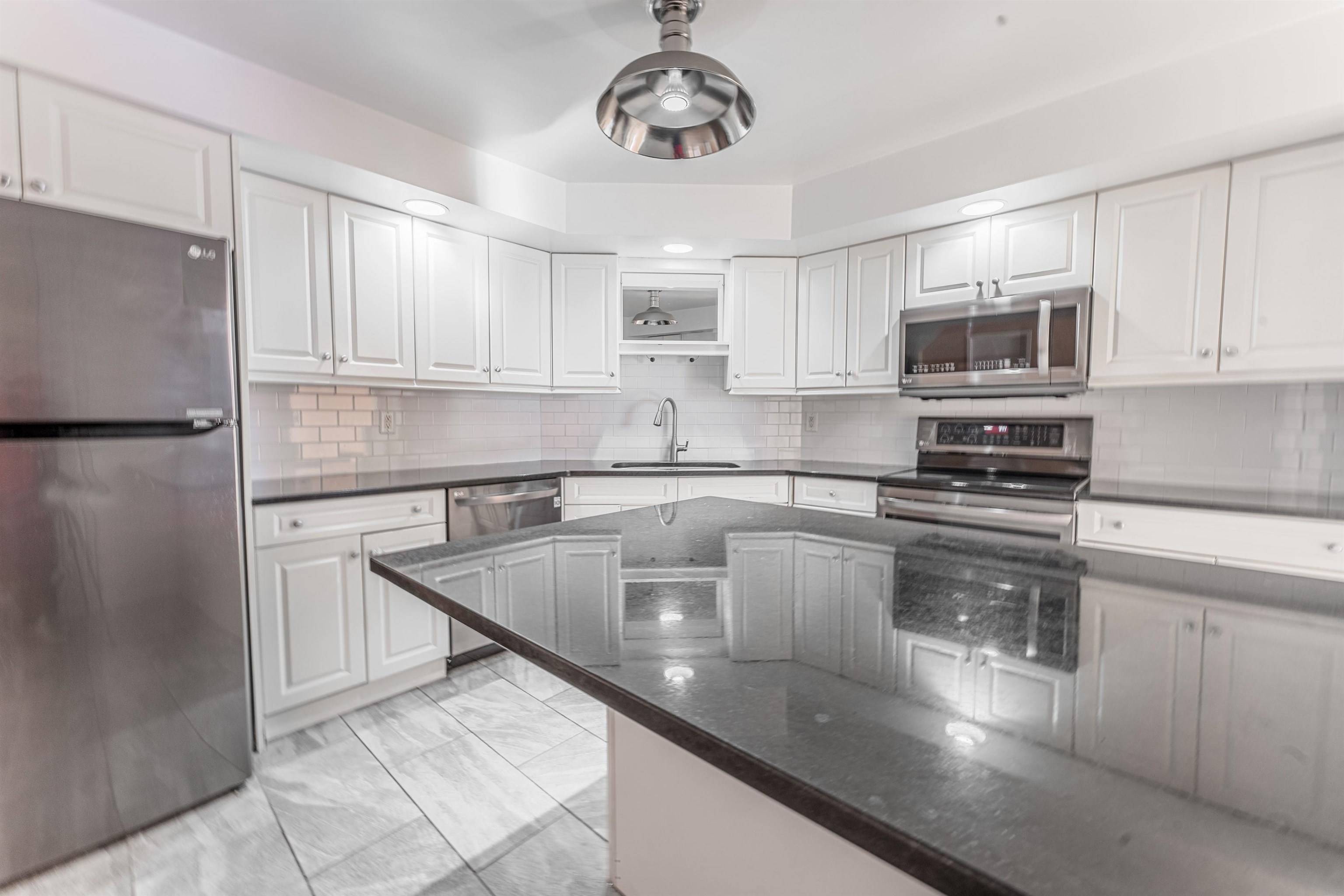 103 HARMON COVE TOWER Condo New Jersey