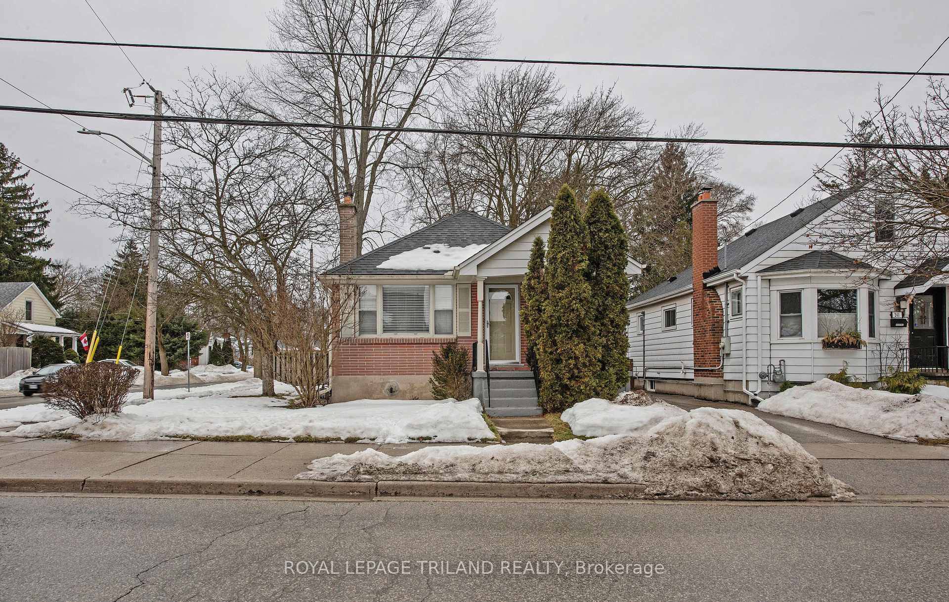 Terrific value in this spotless, well maintained brick 1 floor home in the desirable community of Old South.