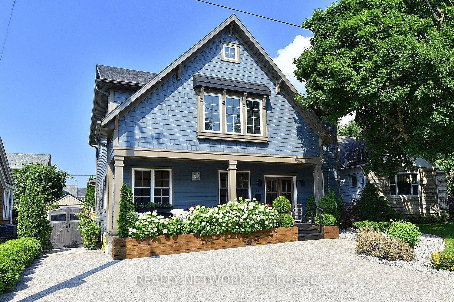 Welcome to a beautifully custom built 4 1 2 year old home in the lakefront community of Port Dalhousie.