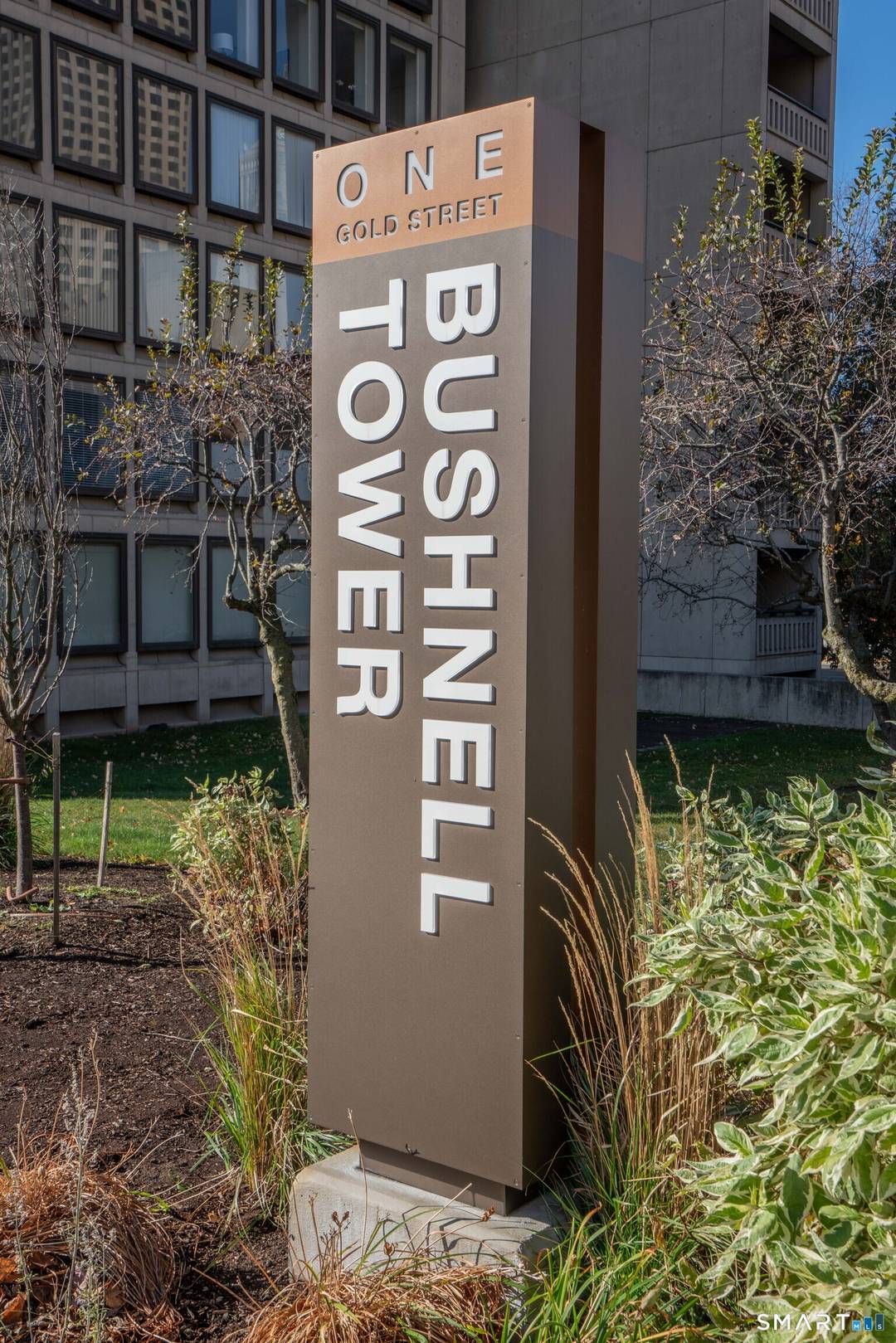 Spectacular views of Bushnell Park and the Capitol from this 14 th floor unit in downtown Hartford.