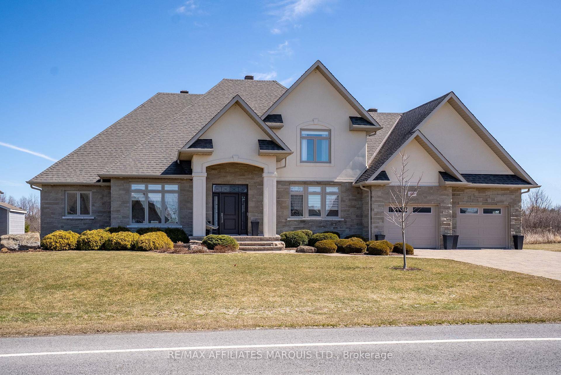 Exclusive Place St Laurent, this custom built residence completely renovated seamlessly blends fine craftsmanship with luxury and comfort.