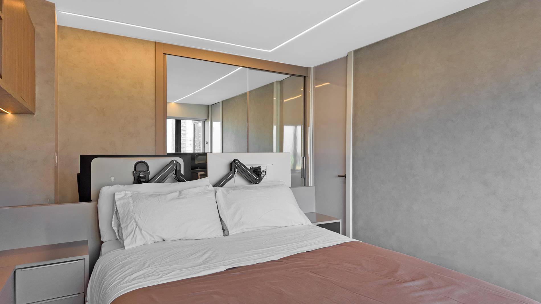 Experience luxurious living at 200 East 61st Street, Unit 35E, a stunning high floor condo in the heart of the Upper East Side.
