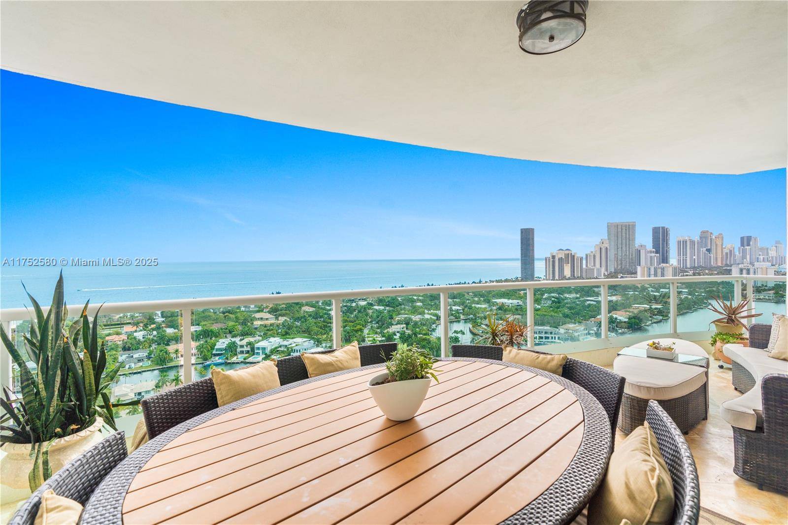 Extraordinary ocean views !