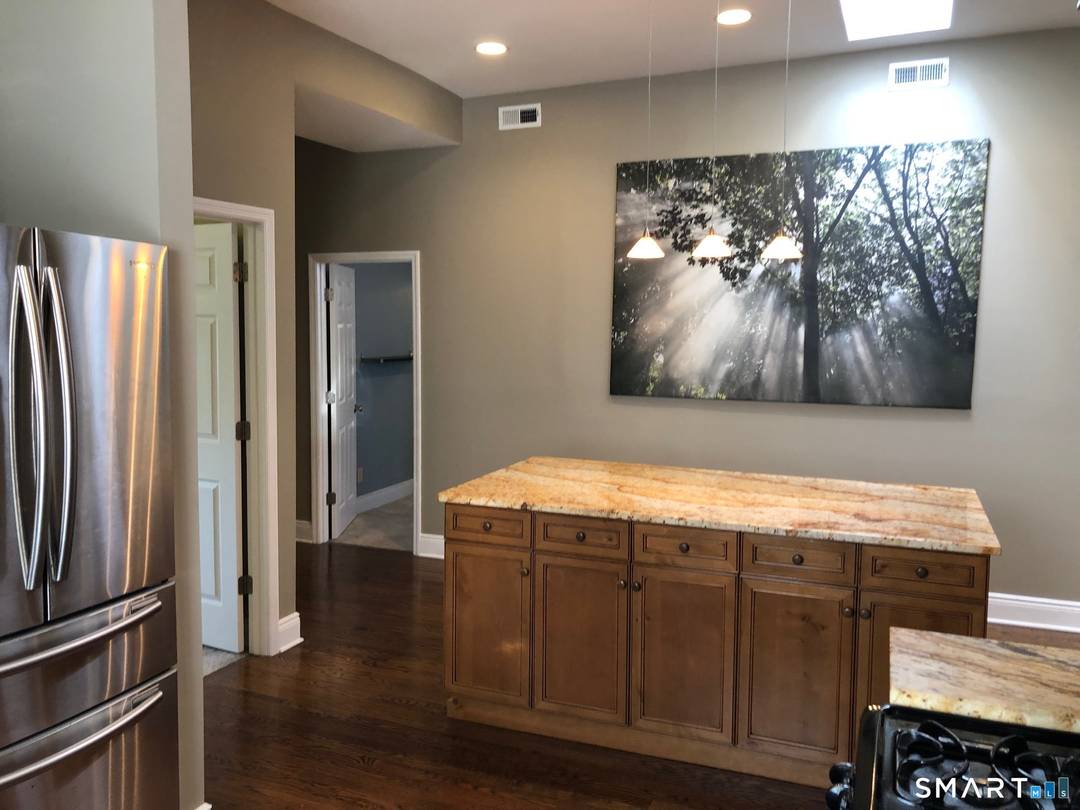 Stunning, Penthouse Condo with Water City Views !