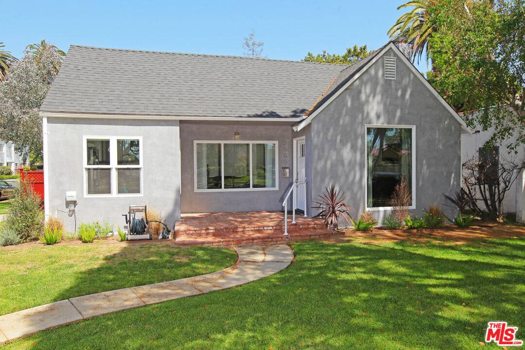 2000   Glendon Ave 3BR La