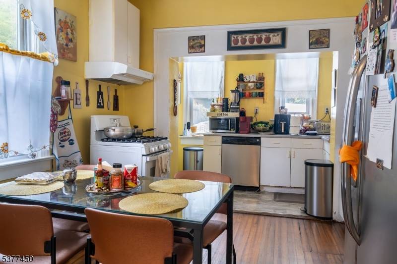 Lakeside Pl Morristown Town New Jersey Single-Family