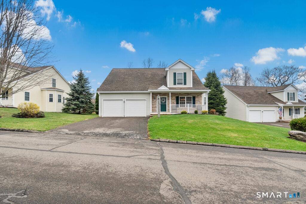 Beautiful detached condominium located in the highly desirable Meadow Brook Estates community, offering more space than most units in the complex.