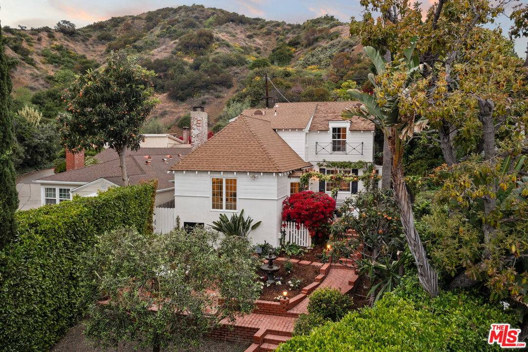 6475   San Marco Cir 3.0 Hollywood Hills East LA