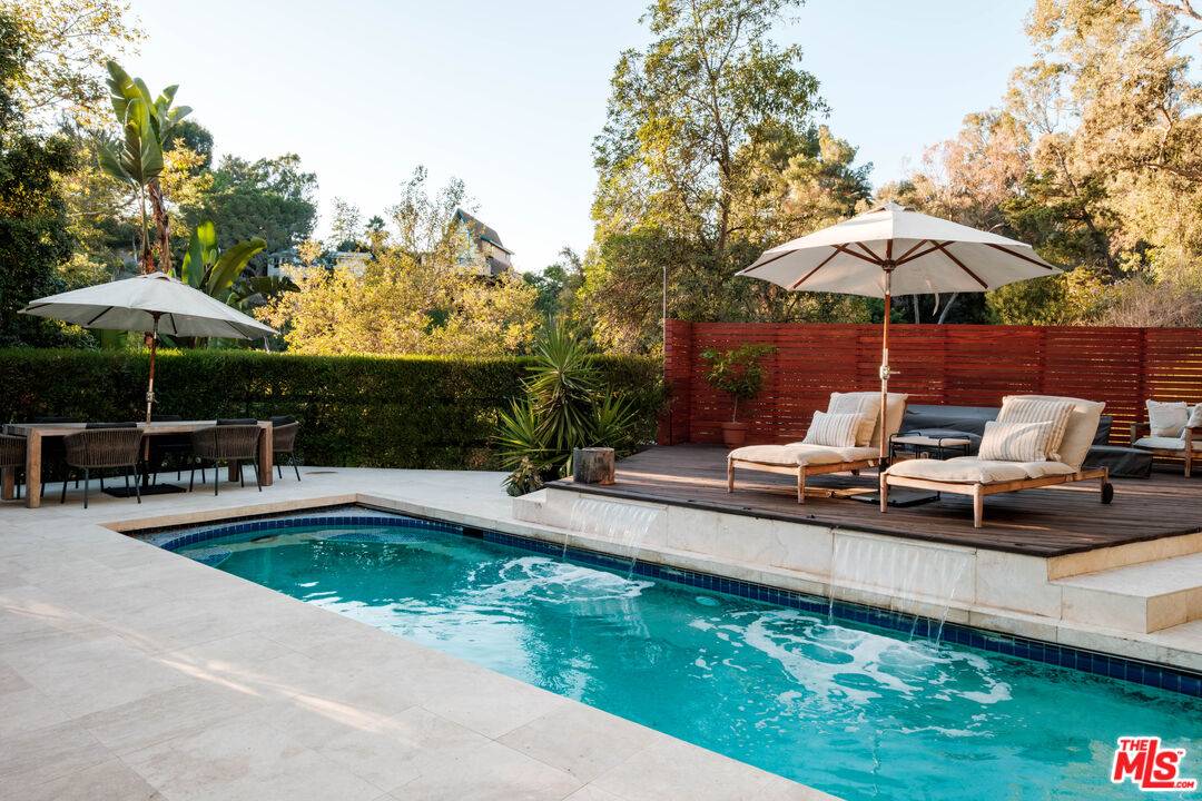 7963   Willow Glen Rd 3BR Hollywood Hills East La