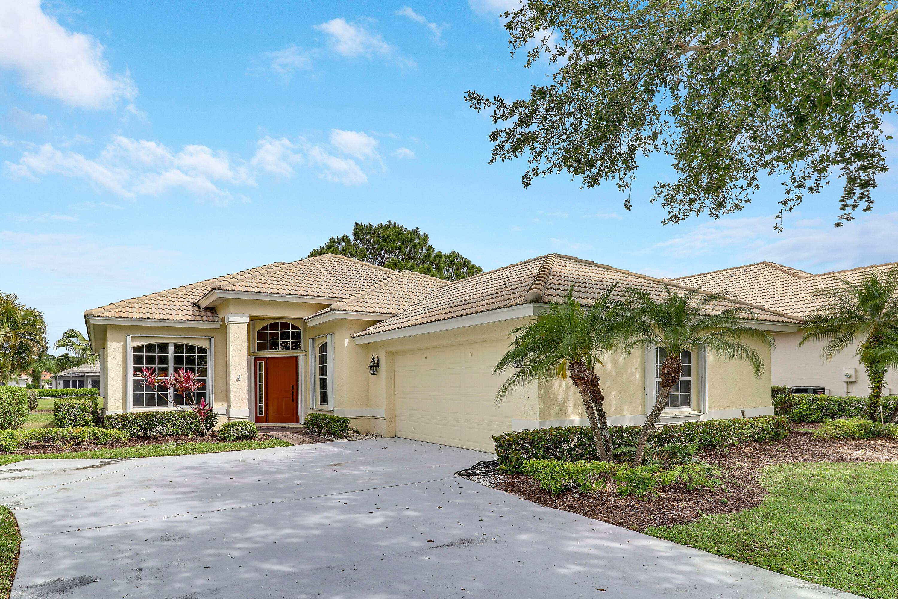 Gorgeous home in the perfect location in PGA Village.