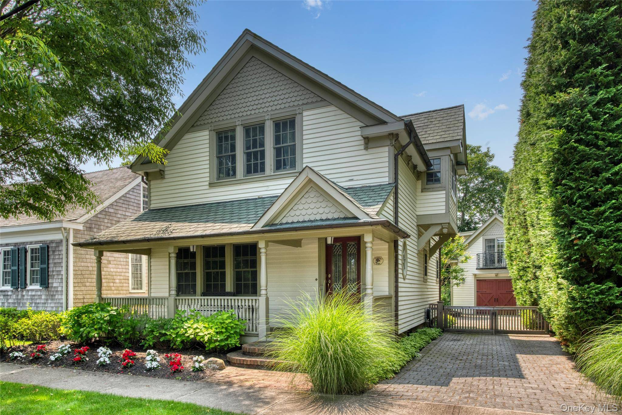 Village Lane charmer located a short walk to the bay and all village amenities.