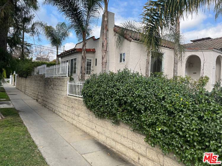 101  N La Peer Dr 3BR Beverly Grove La