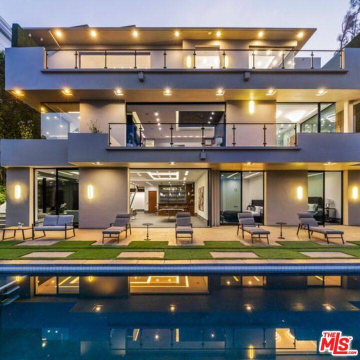 2358   Kimridge Rd 5.0 Beverly Hills LA