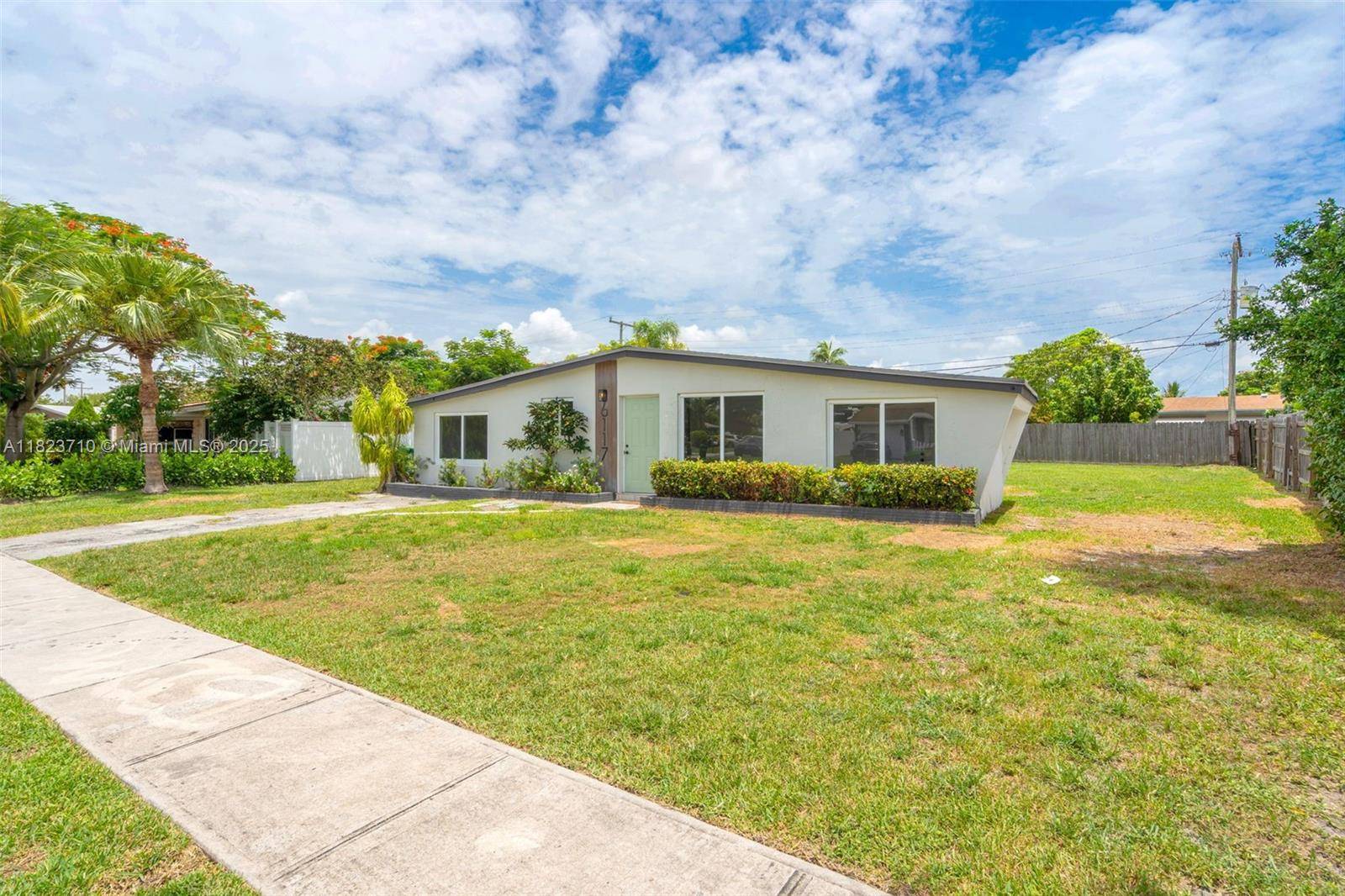 Don t miss this beautifully renovated 4BD 2BA home in Margate, nestled in a quiet and well established neighborhood known for its convenient location and community feel.