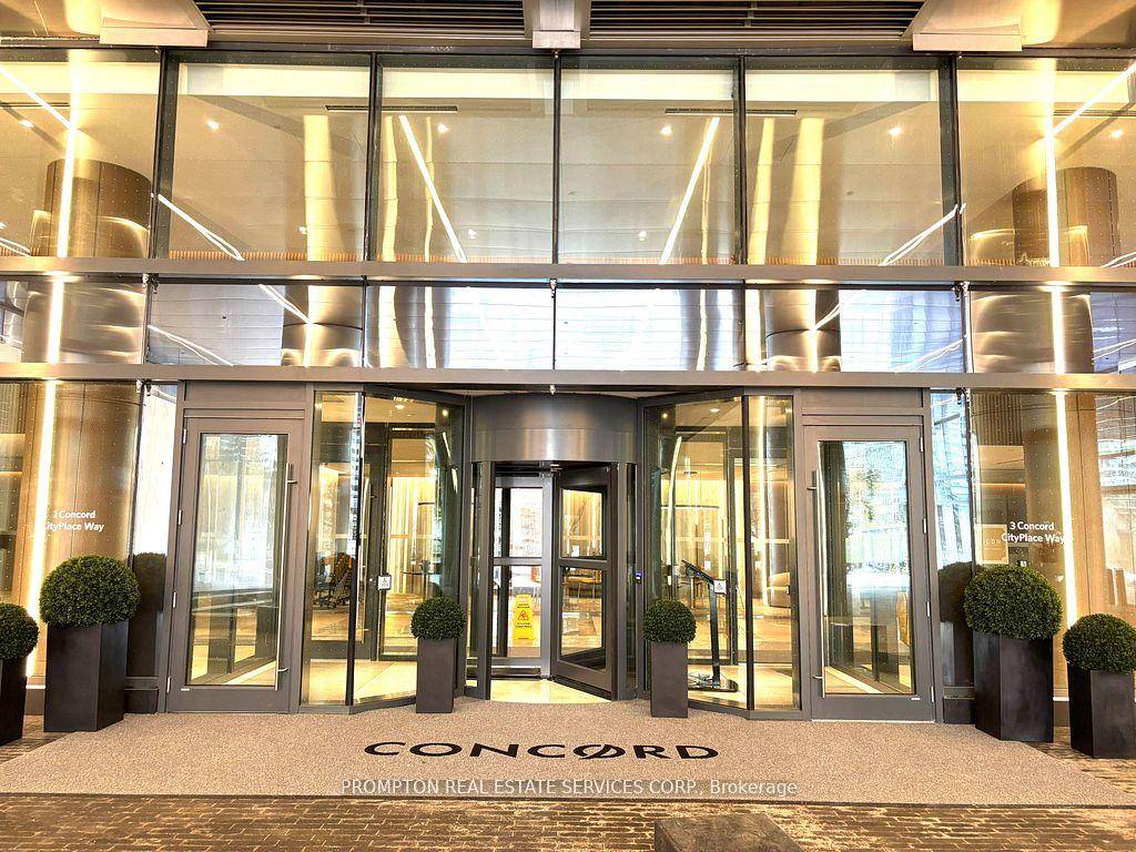 Spectacular Landmark Property in Torontos Waterfront Communities !