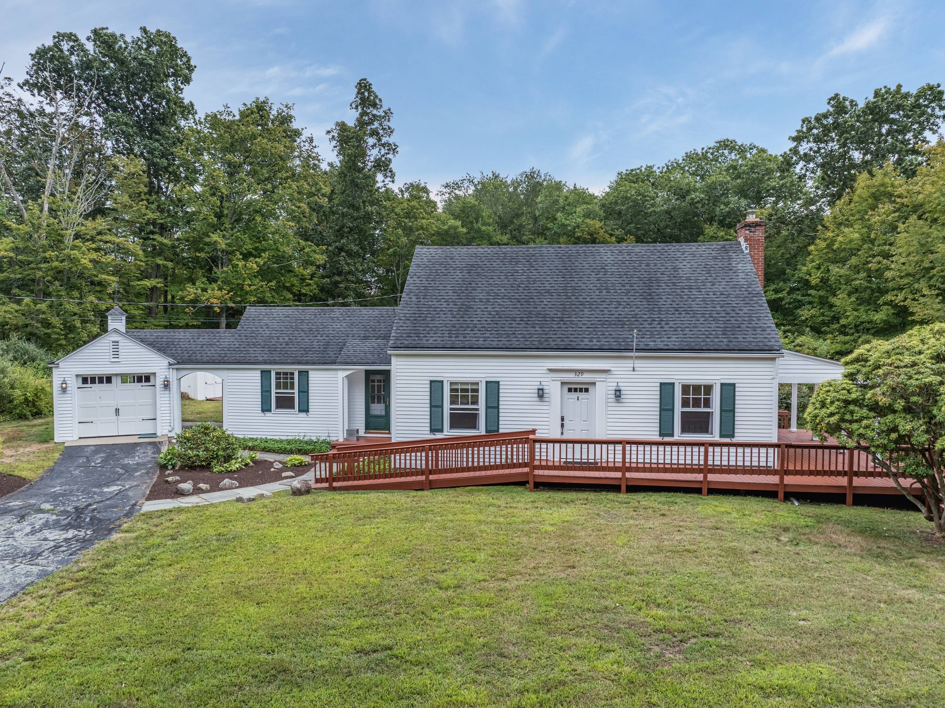 Lovingly Maintained 5 6 Bedroom New England Cape Very Close to the University of Connecticut Campus !
